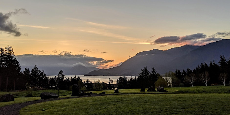 skamania lodge at dawn